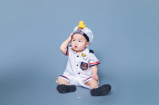 连云港宝宝老摇头怎么回事